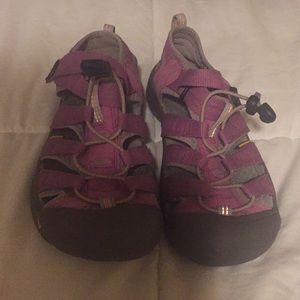 Keen Sandals size 4